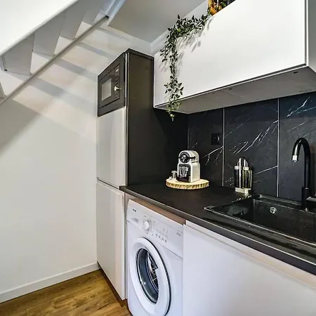Au Pied De La Bastille, Calme Et Authenticite Appartement